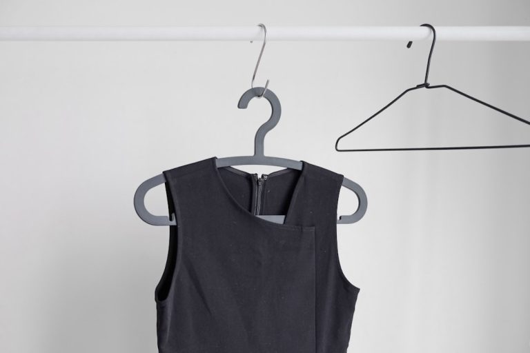 Elevating Everyday Style: Mixing High-End and Affordable Fashion